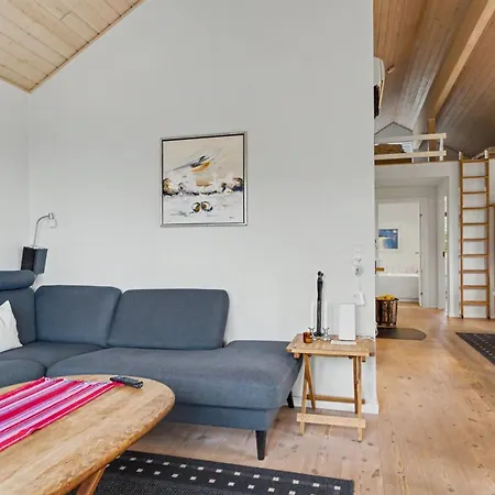 Gunda - 150m From The Sea By Interhome *
